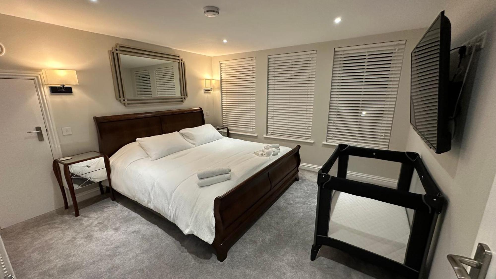 Harper Luxe Serviced Apartments Dunstable Exteriör bild
