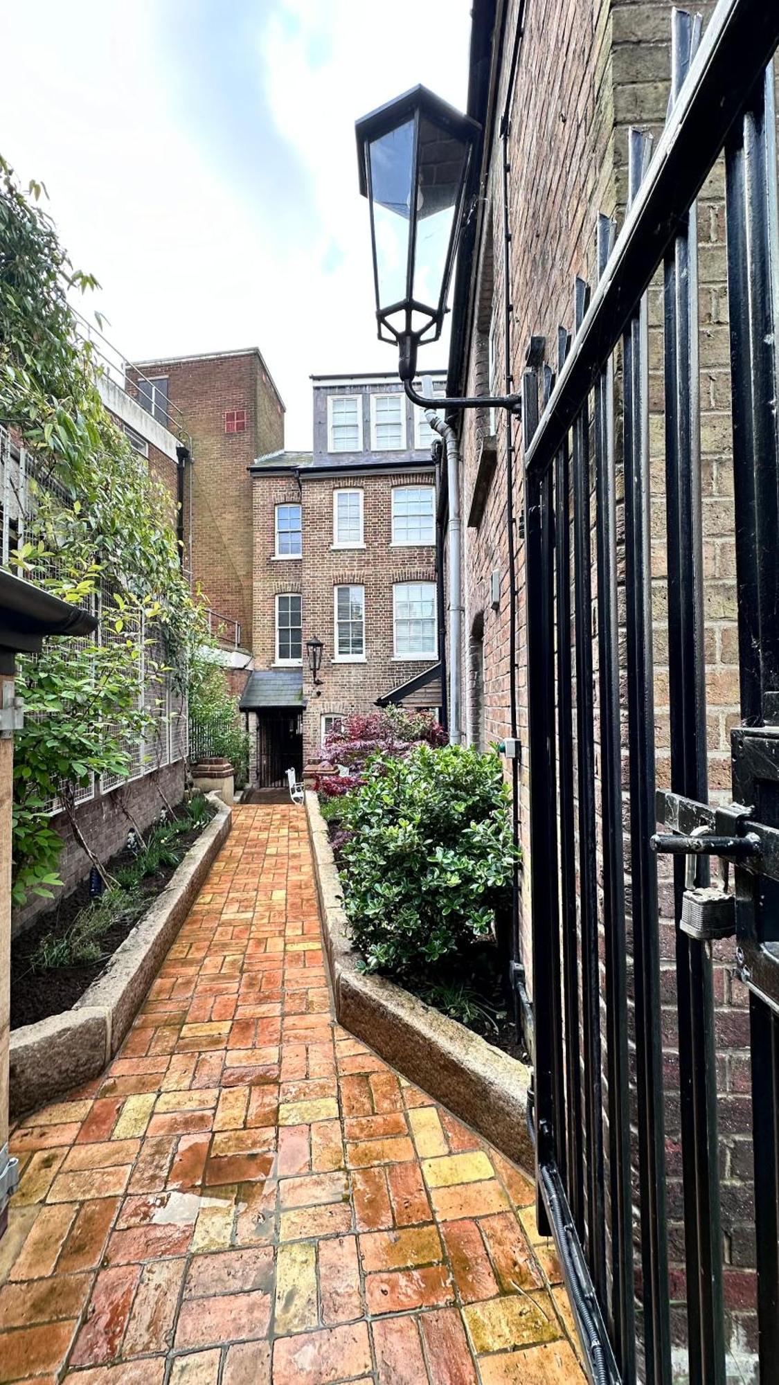 Harper Luxe Serviced Apartments Dunstable Exteriör bild