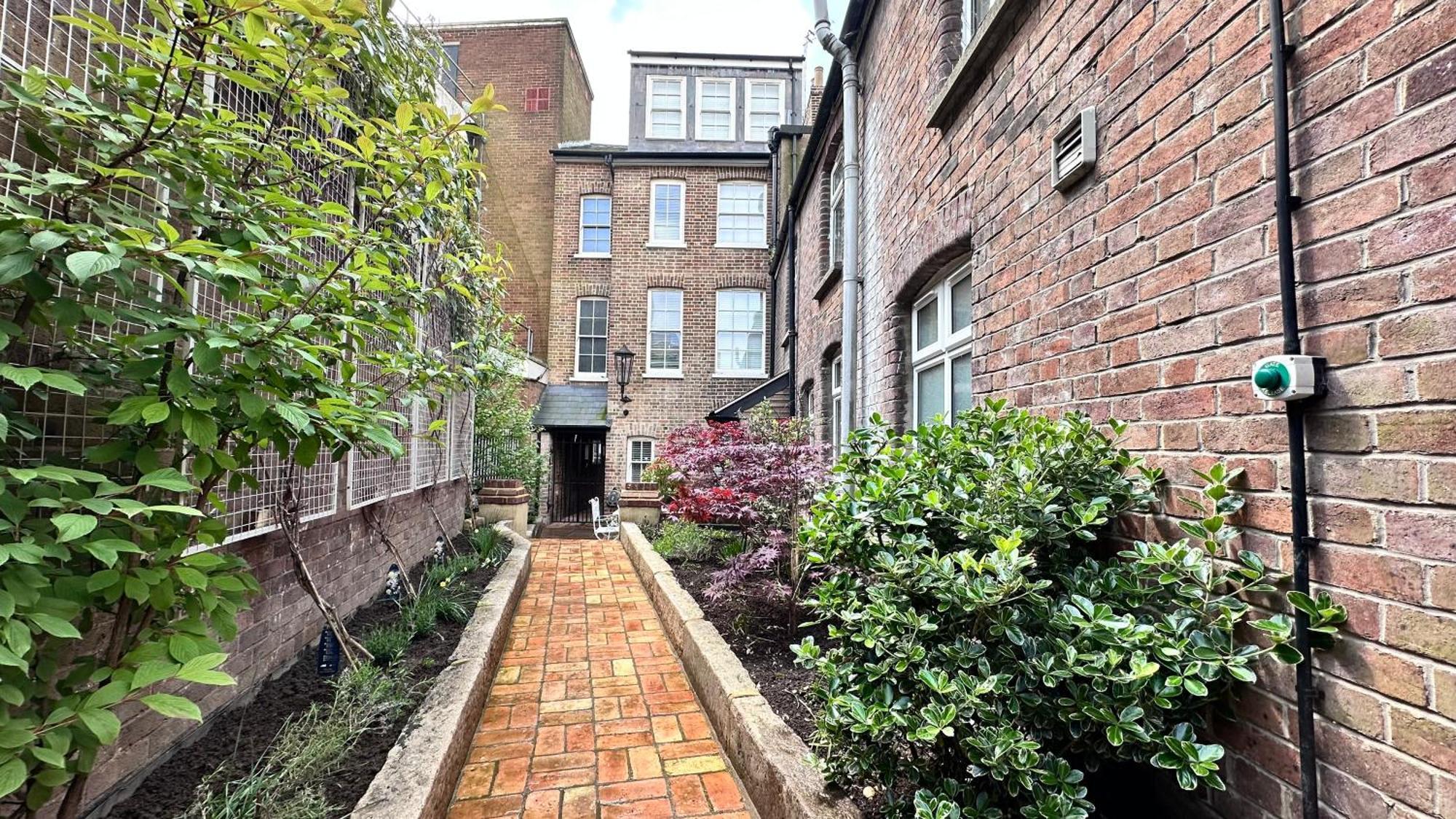 Harper Luxe Serviced Apartments Dunstable Exteriör bild