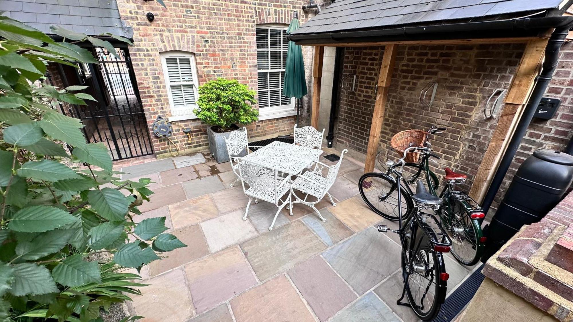 Harper Luxe Serviced Apartments Dunstable Exteriör bild