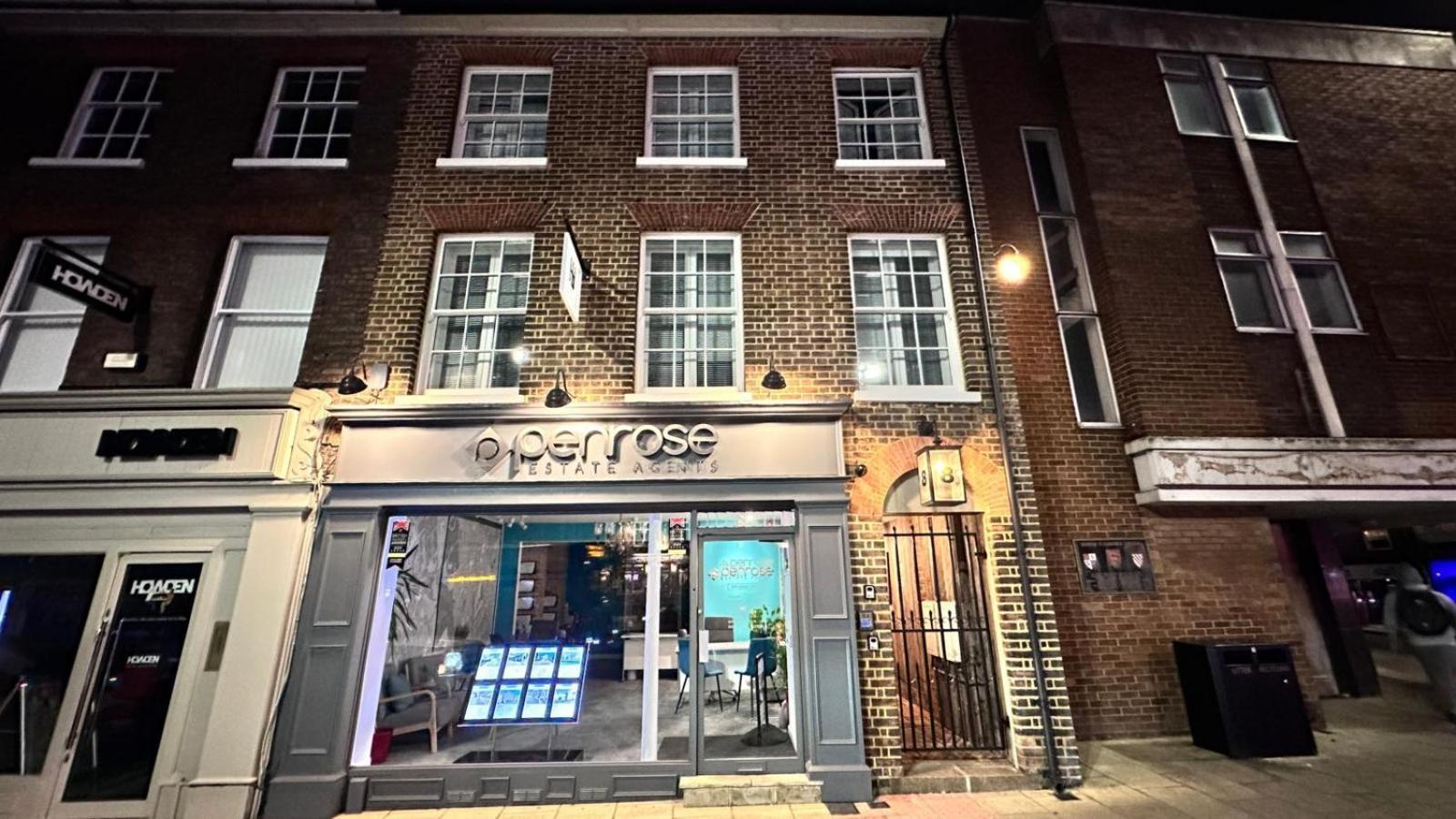 Harper Luxe Serviced Apartments Dunstable Exteriör bild