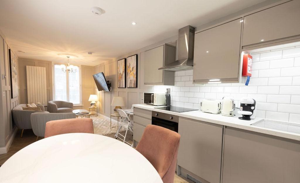 Harper Luxe Serviced Apartments Dunstable Exteriör bild
